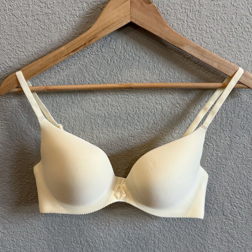 Wonderbra 7735 Size 34C Butter Yellow Convertible Strap Underwire Plunge Push-Up
